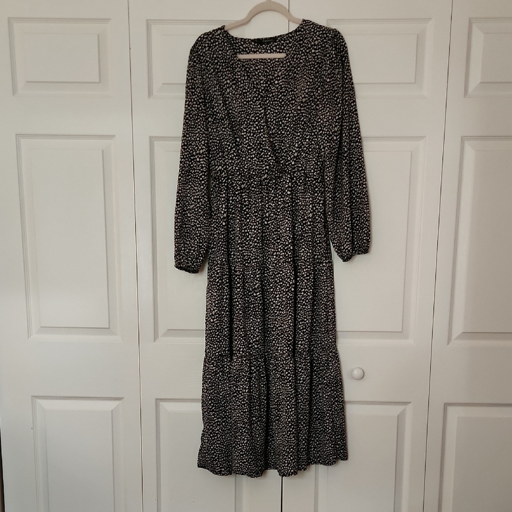 Elegant Black and White Women's Dress
